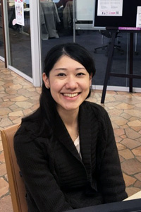 卒業生 岸さん